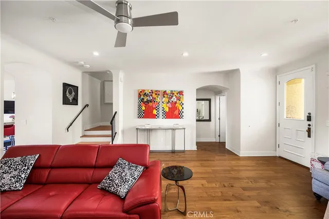 $6,250 | 340 5th Street, Huntington Beach, CA 92648