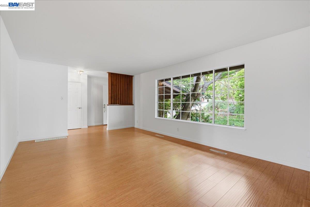 4977 Proctor Road Castro Valley, CA 94546 - Photo 11 of 60