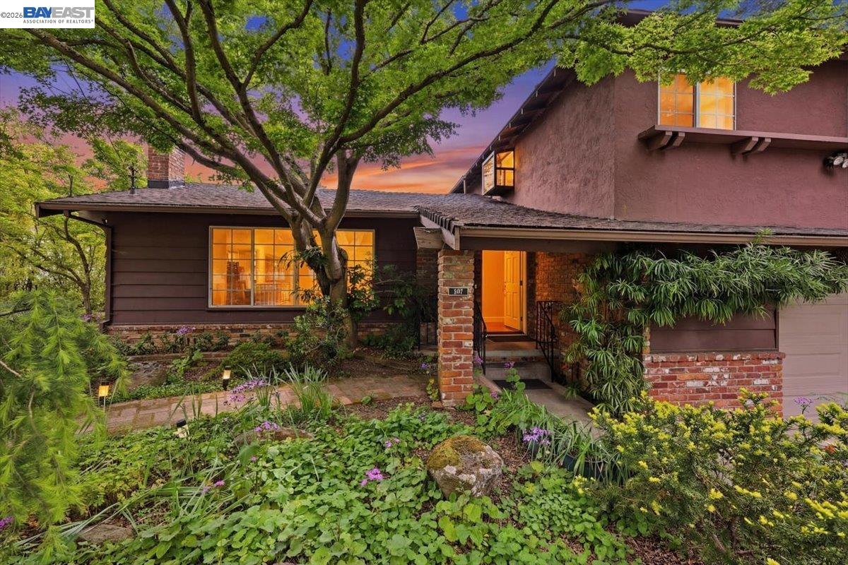 4977 Proctor Road Castro Valley, CA 94546 - Photo 4 of 60