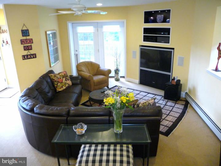 29 West Amherst Road Bala Cynwyd, PA 19004 - Photo 10 of 23 Family Room