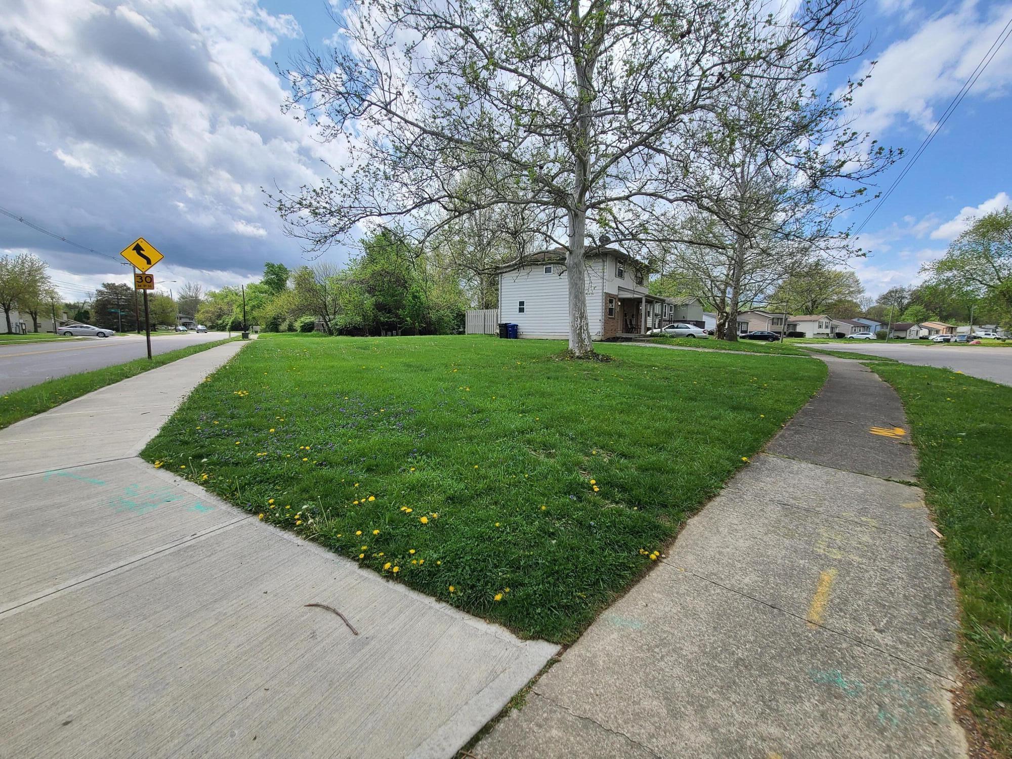 3499-3501 Oakcrest Road Columbus, OH 43232 - Photo 3 of 31 20230422_125727