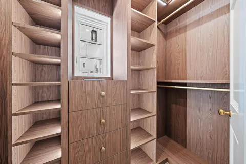 $16,900,000 | 269 Jamaica Lane, Palm Beach, FL 33480