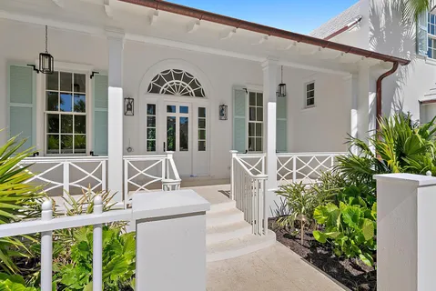 $16,900,000 | 269 Jamaica Lane, Palm Beach, FL 33480