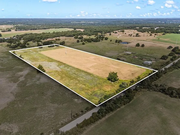 $170,000 | 836 County Road 1895, Sunset, TX 76270