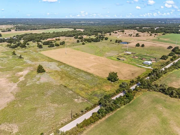 $170,000 | 836 County Road 1895, Sunset, TX 76270