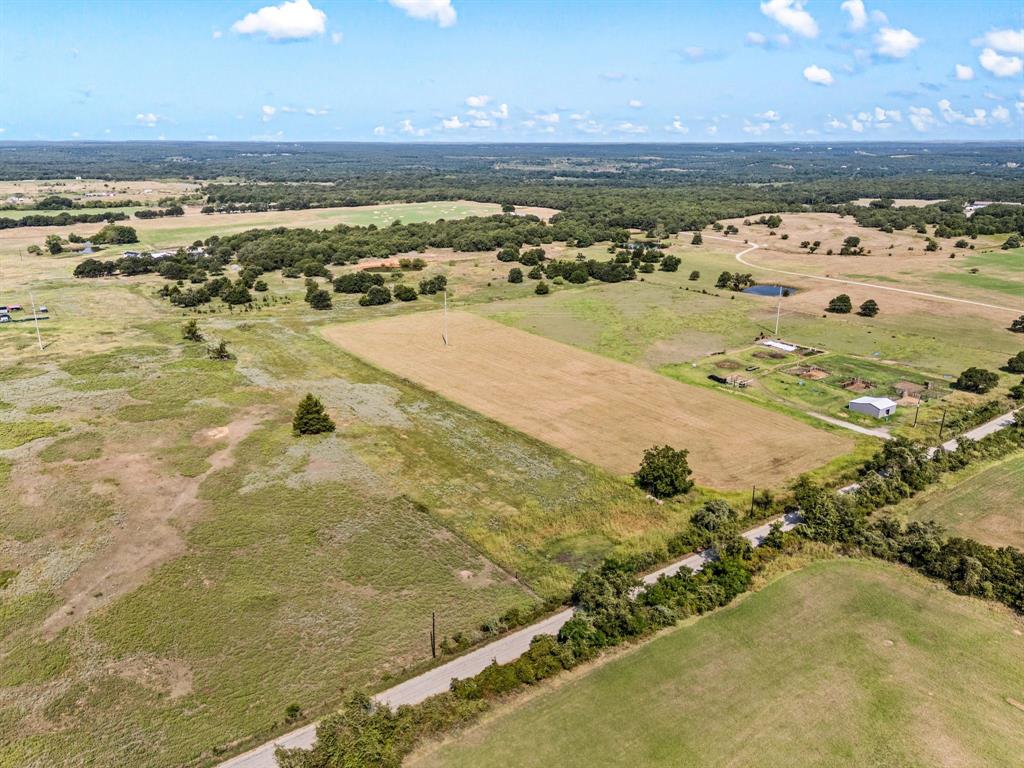 836 County Road 1895 Sunset, TX 76270 - Photo 6 of 14