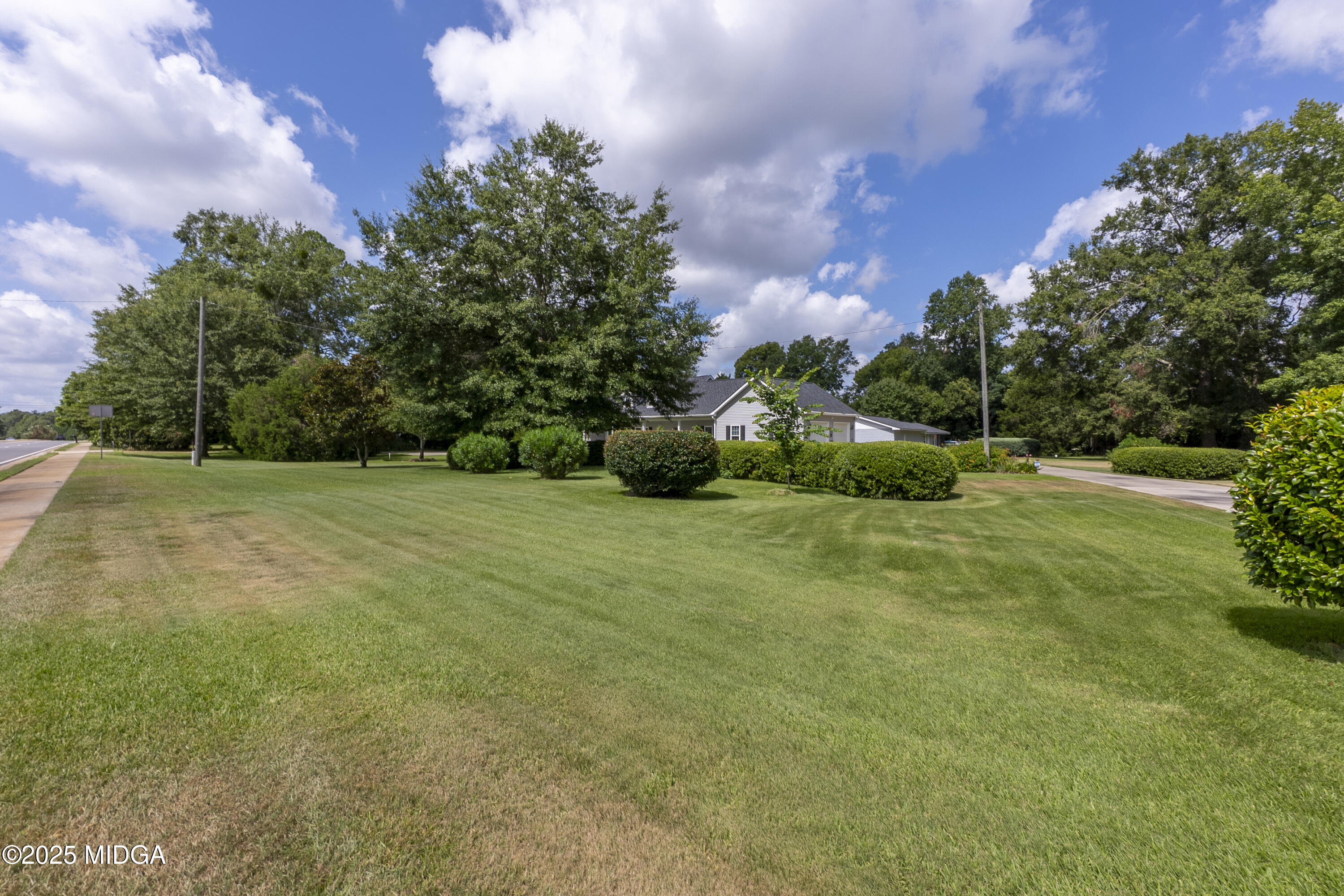 1611 South Houston Road Kathleen, GA 31047 - Photo 6 of 89 06__AAA3119HDR_copy_mls