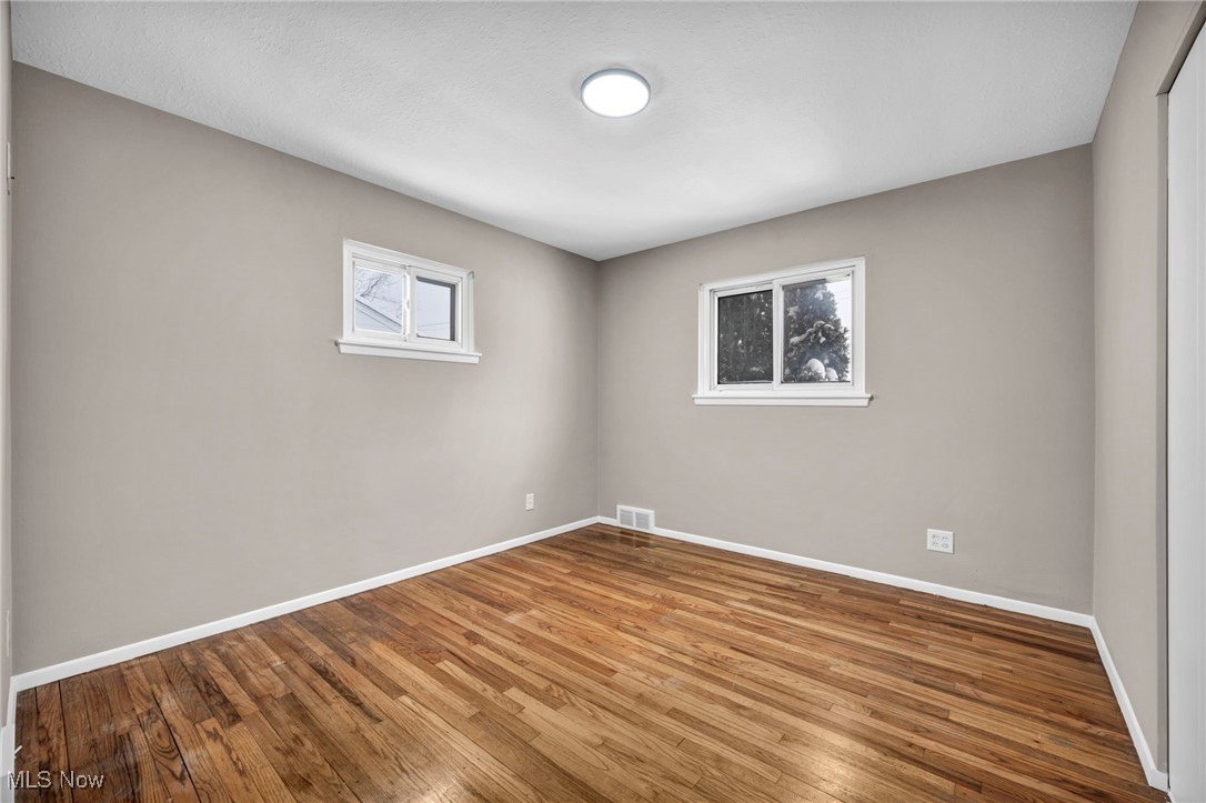 30051 Forestgrove Road Willowick, OH 44095 - Photo 15 of 47
