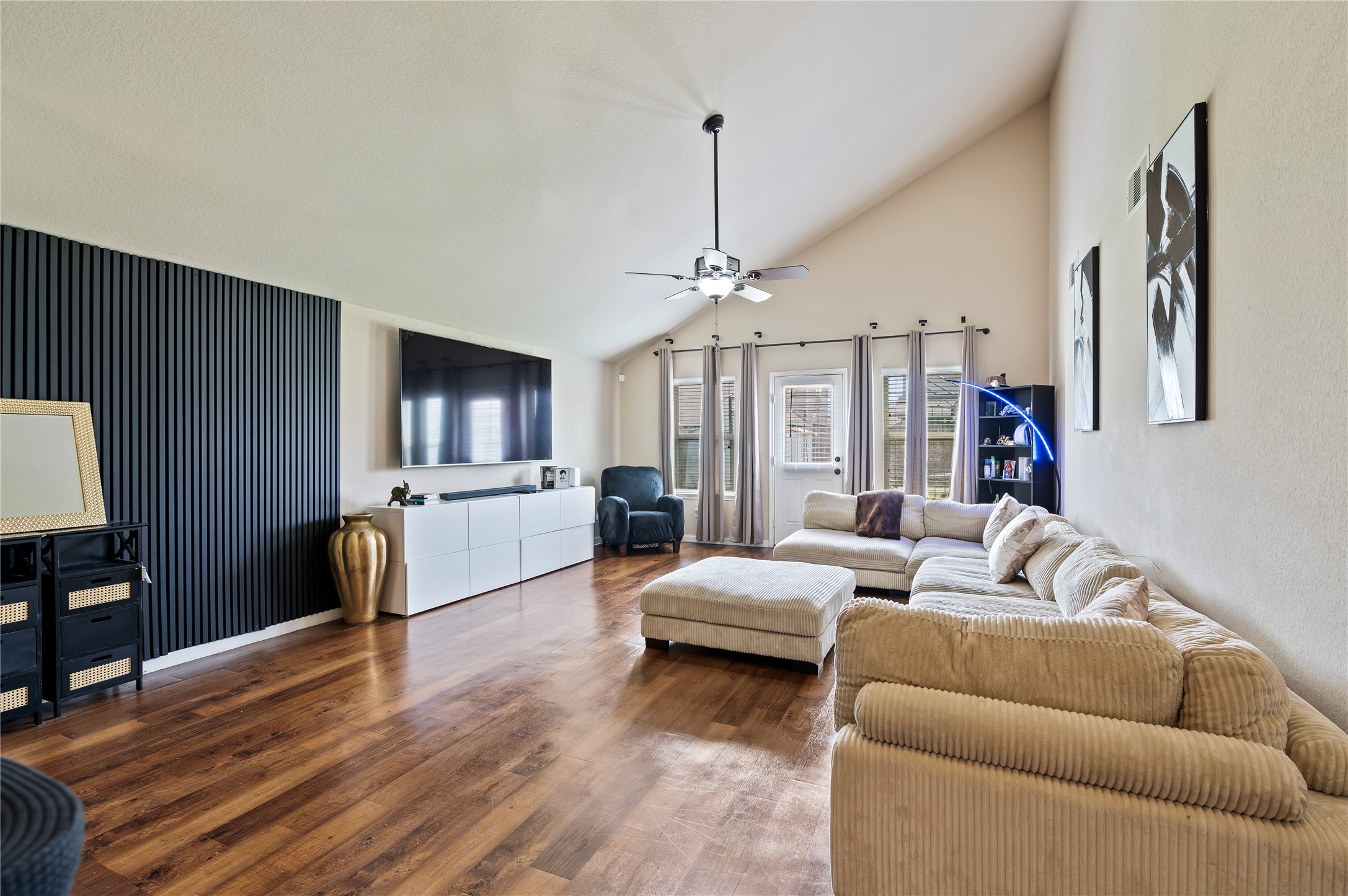 9906 Bezeled Cir Lane Rosharon, TX 77583 - Photo 10 of 26