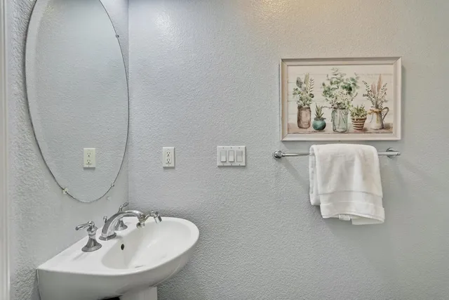 $1,248,000 | 433 Umbarger Road, San Jose, CA 95111