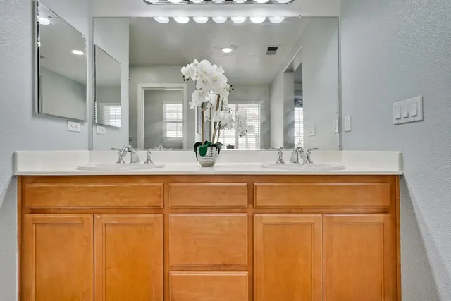 $1,248,000 | 433 Umbarger Road, San Jose, CA 95111