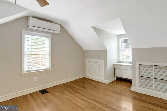 $1,250,000 | 5210 25th Place North, Arlington, VA 22207