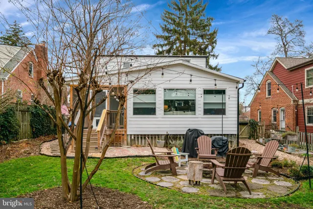 $1,250,000 | 5210 25th Place North, Arlington, VA 22207