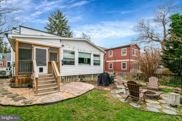 $1,250,000 | 5210 25th Place North, Arlington, VA 22207