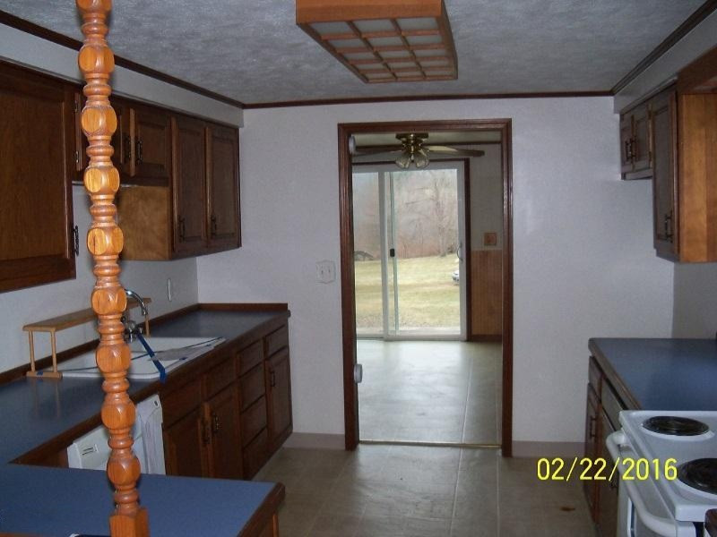 780 Gregorville Road Wayland, MI 49348 - Photo 3 of 7 780 kitchen 1