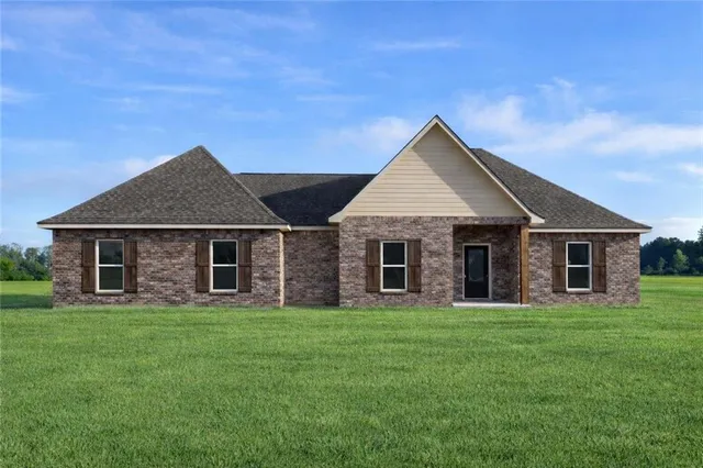 $338,500 | 7223 Deville Estates Drive, Deville, LA 71328