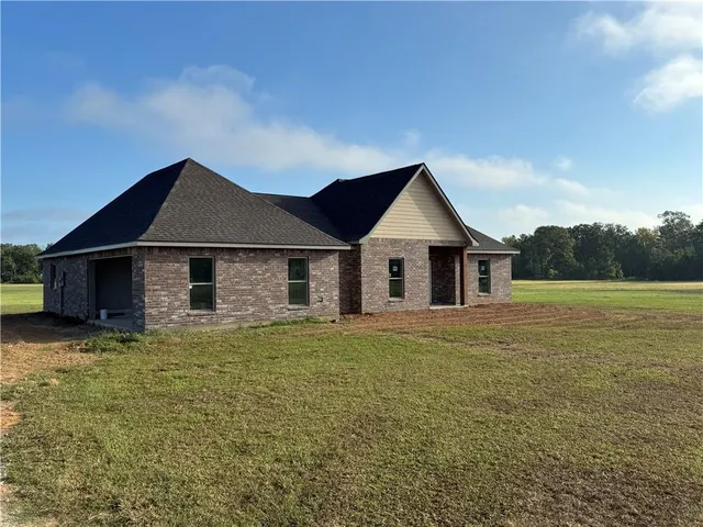 $338,500 | 7223 Deville Estates Drive, Deville, LA 71328
