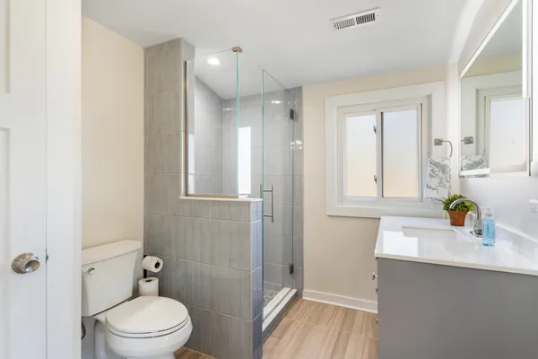$529,000 | 2945 Vernon Avenue, Brookfield, IL 60513