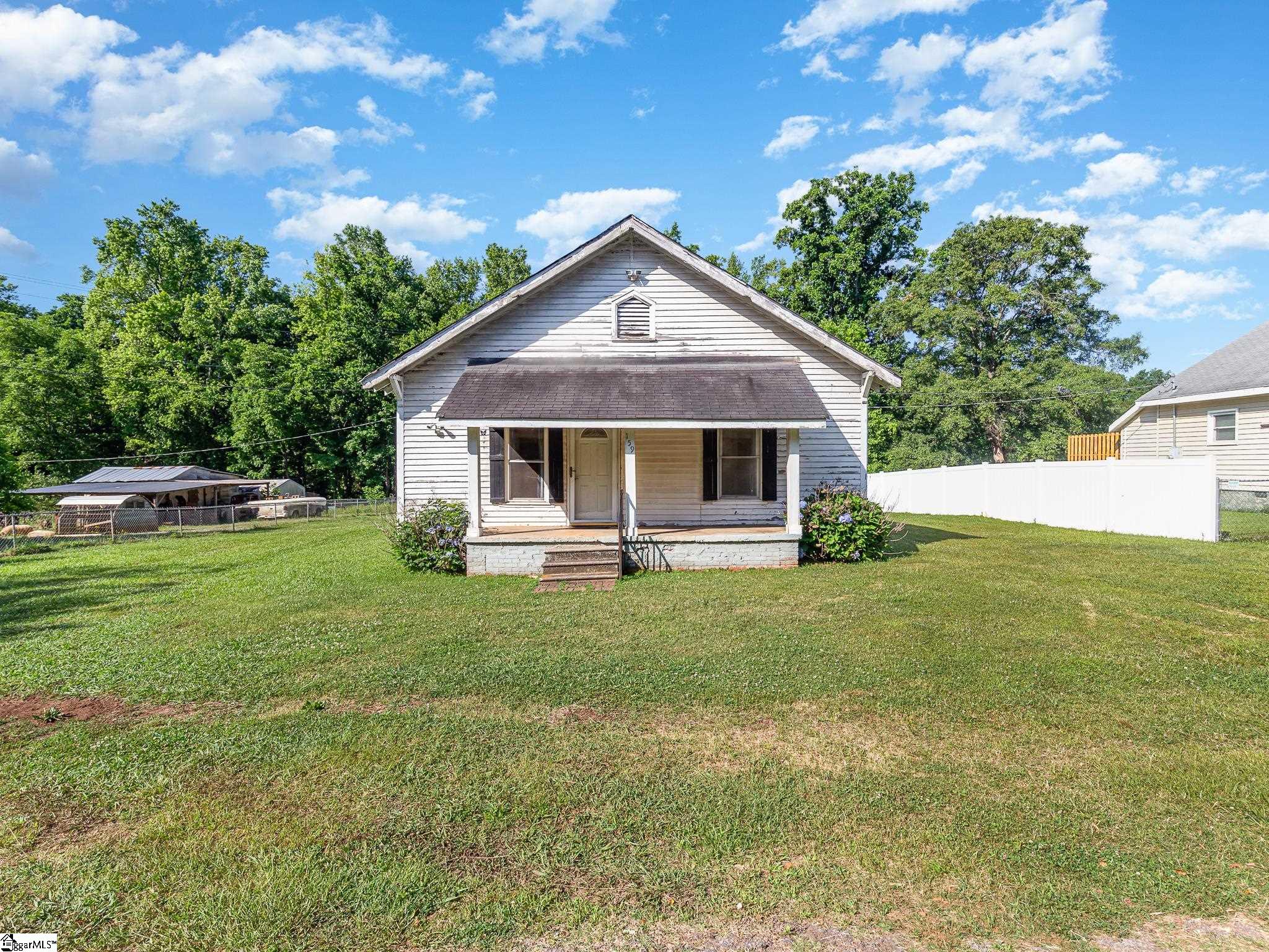 159 Porter Street Wellford, SC 29385 - Photo 1 of 24 Gallery Image 1