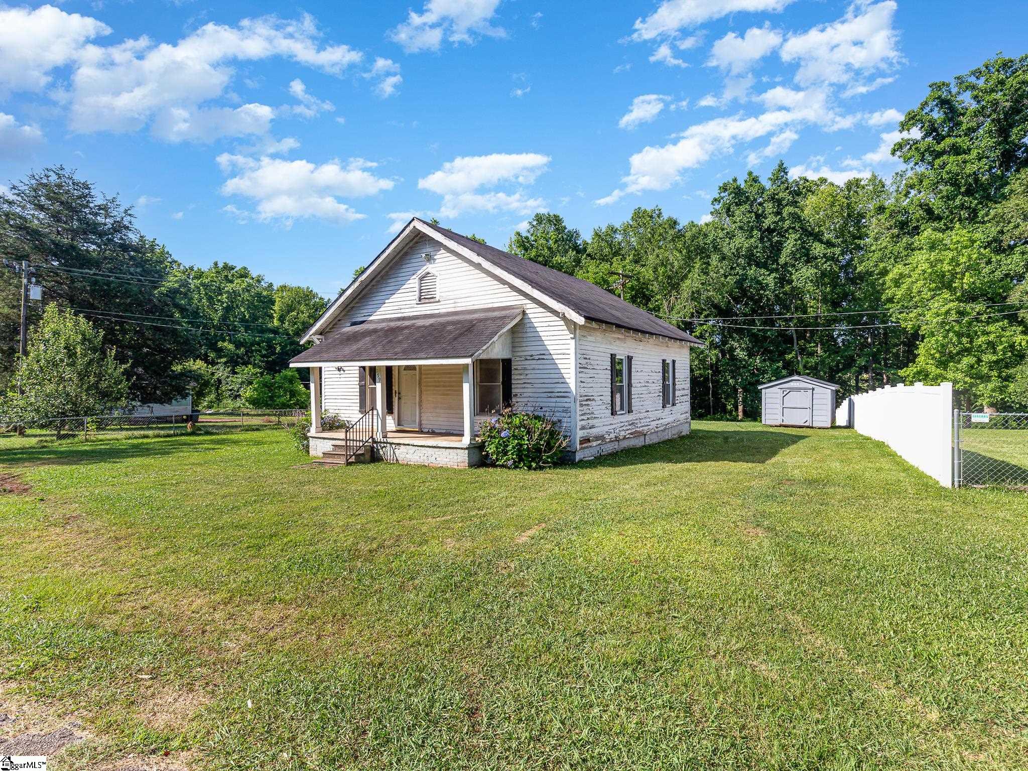 159 Porter Street Wellford, SC 29385 - Photo 3 of 24 Gallery Image 3