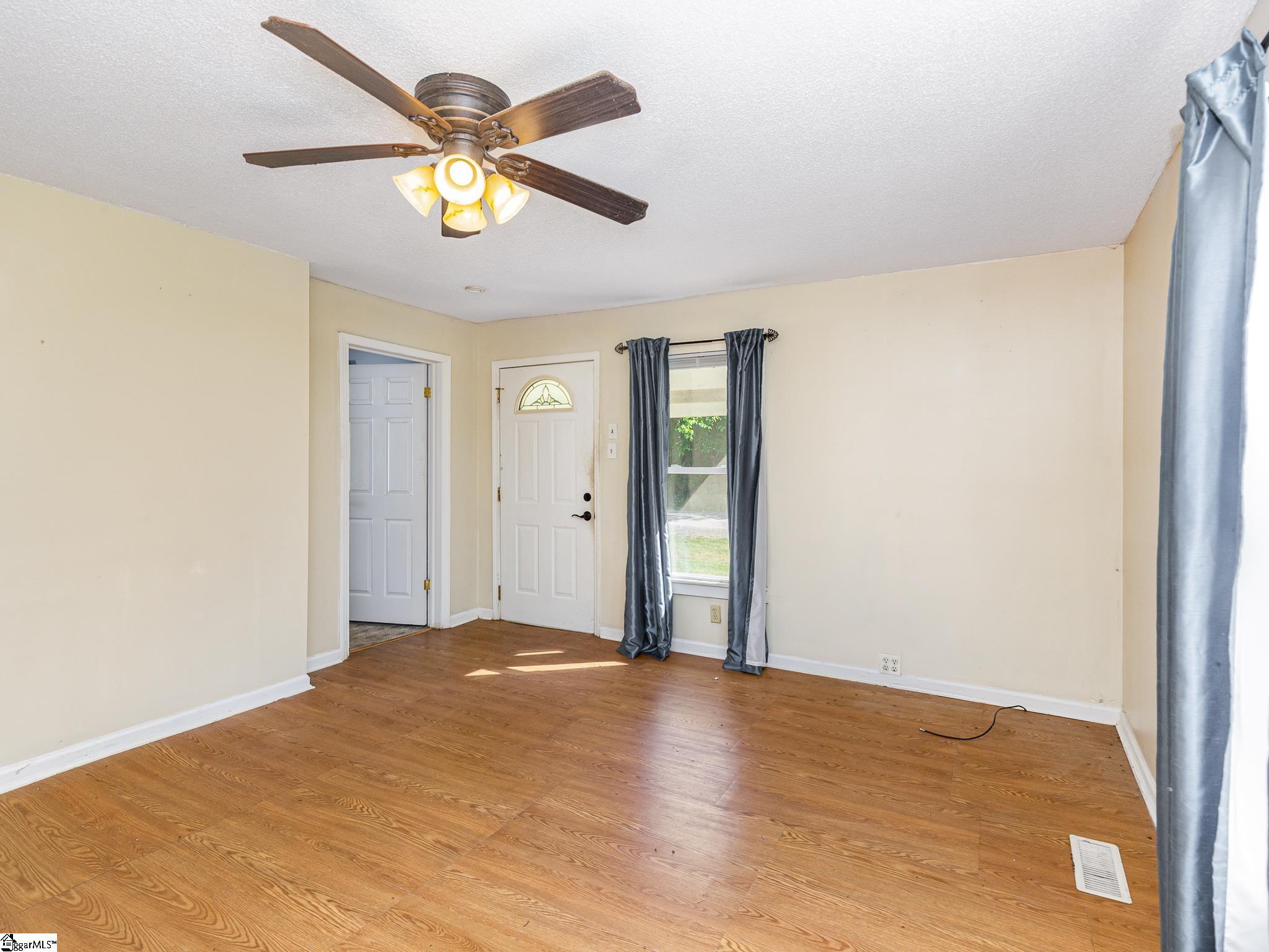 159 Porter Street Wellford, SC 29385 - Photo 7 of 24 Gallery Image 7