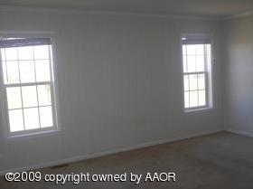 7420 Buckskin Road Amarillo, TX 79124 - Photo 2 of 8 Living Room
