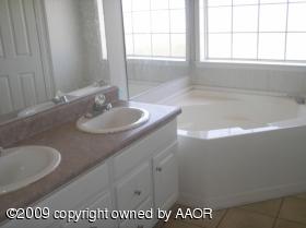 7420 Buckskin Road Amarillo, TX 79124 - Photo 8 of 8 Master Bath