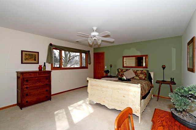 103 Yarrow Court Rolling Meadows, IL 60008 - Photo 11 of 18