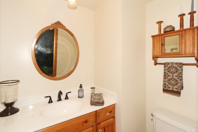 103 Yarrow Court Rolling Meadows, IL 60008 - Photo 10 of 18
