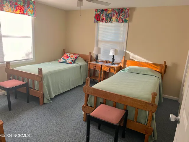 $2,500 | 5204 Ocean Drive, Emerald Isle, NC 28594