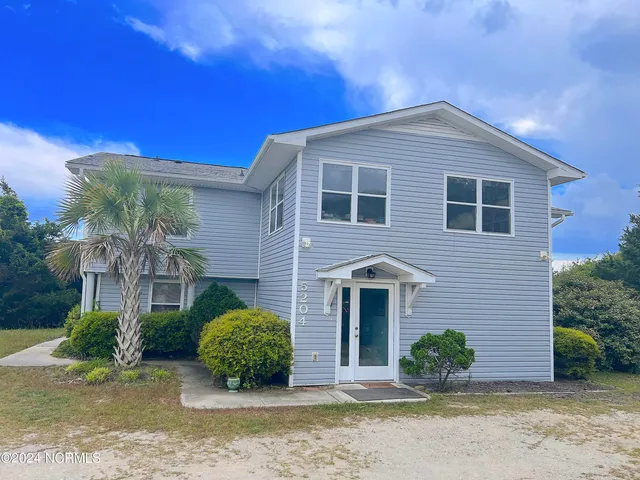 $2,500 | 5204 Ocean Drive, Emerald Isle, NC 28594