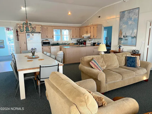 $2,500 | 5204 Ocean Drive, Emerald Isle, NC 28594