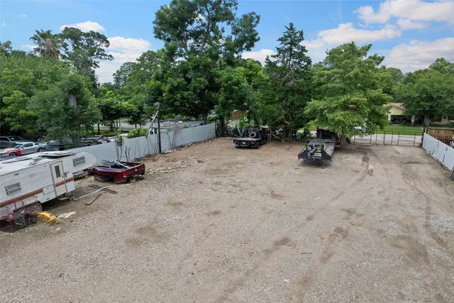 $172,000 | 382 Airway Street, Houston, TX 77037