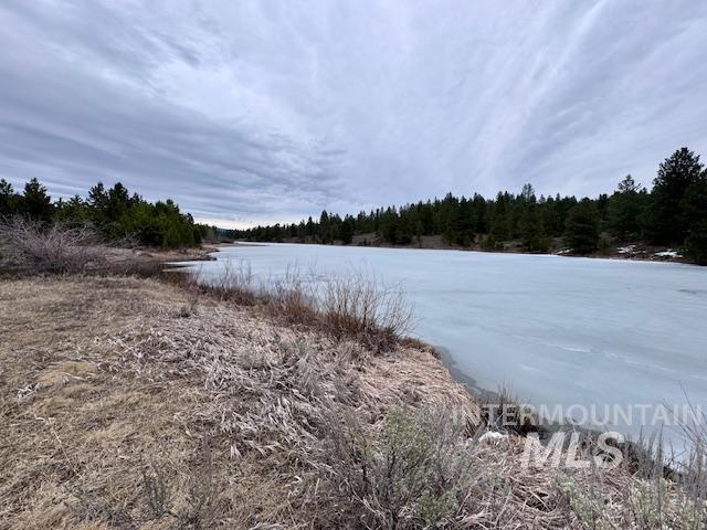 678 High Valley Road Cascade, ID 83611 - Photo 2 of 16