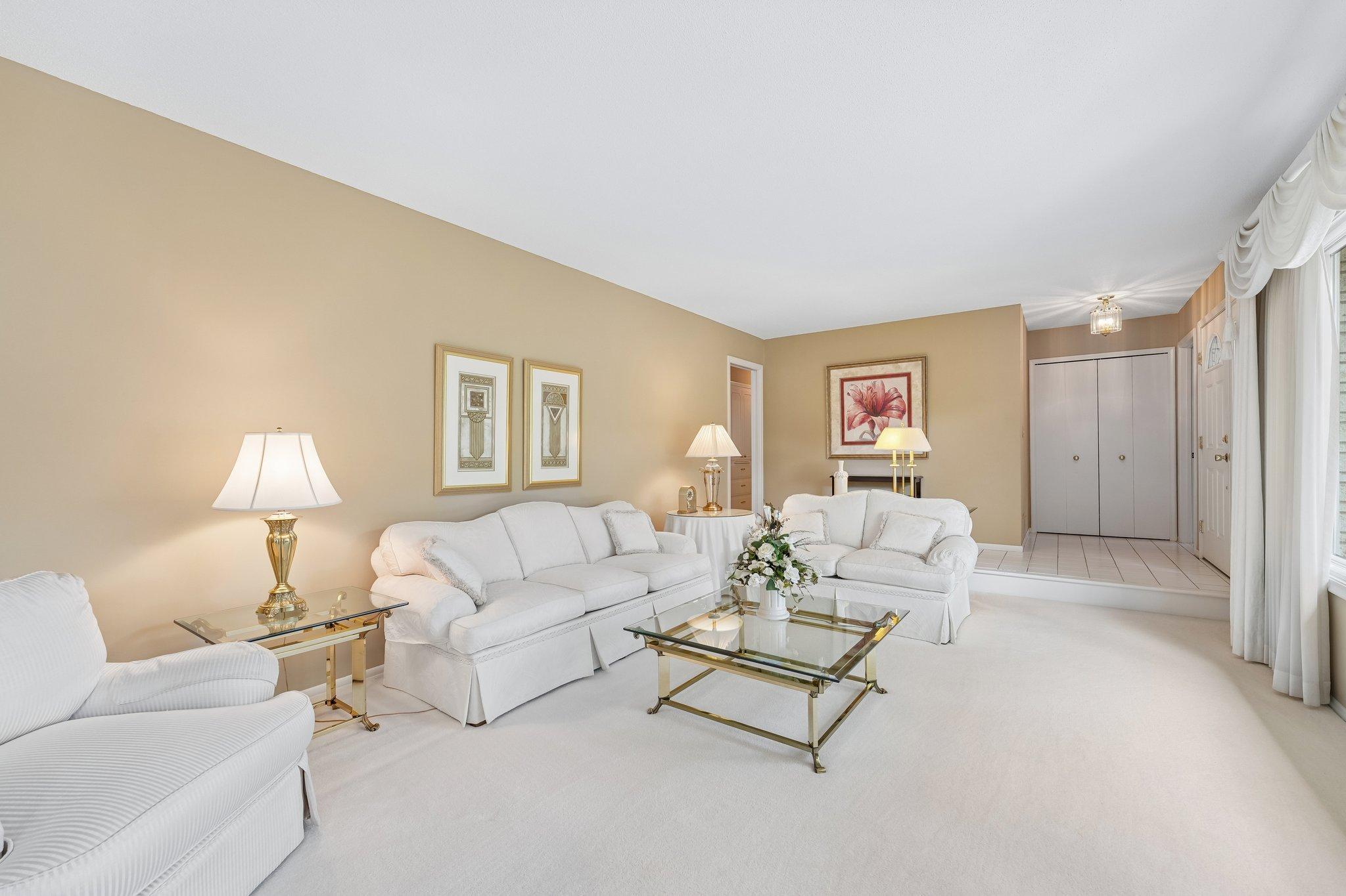 9632 Oxborough Road Bloomington, MN 55437 - Photo 8 of 42 Gallery Image 8