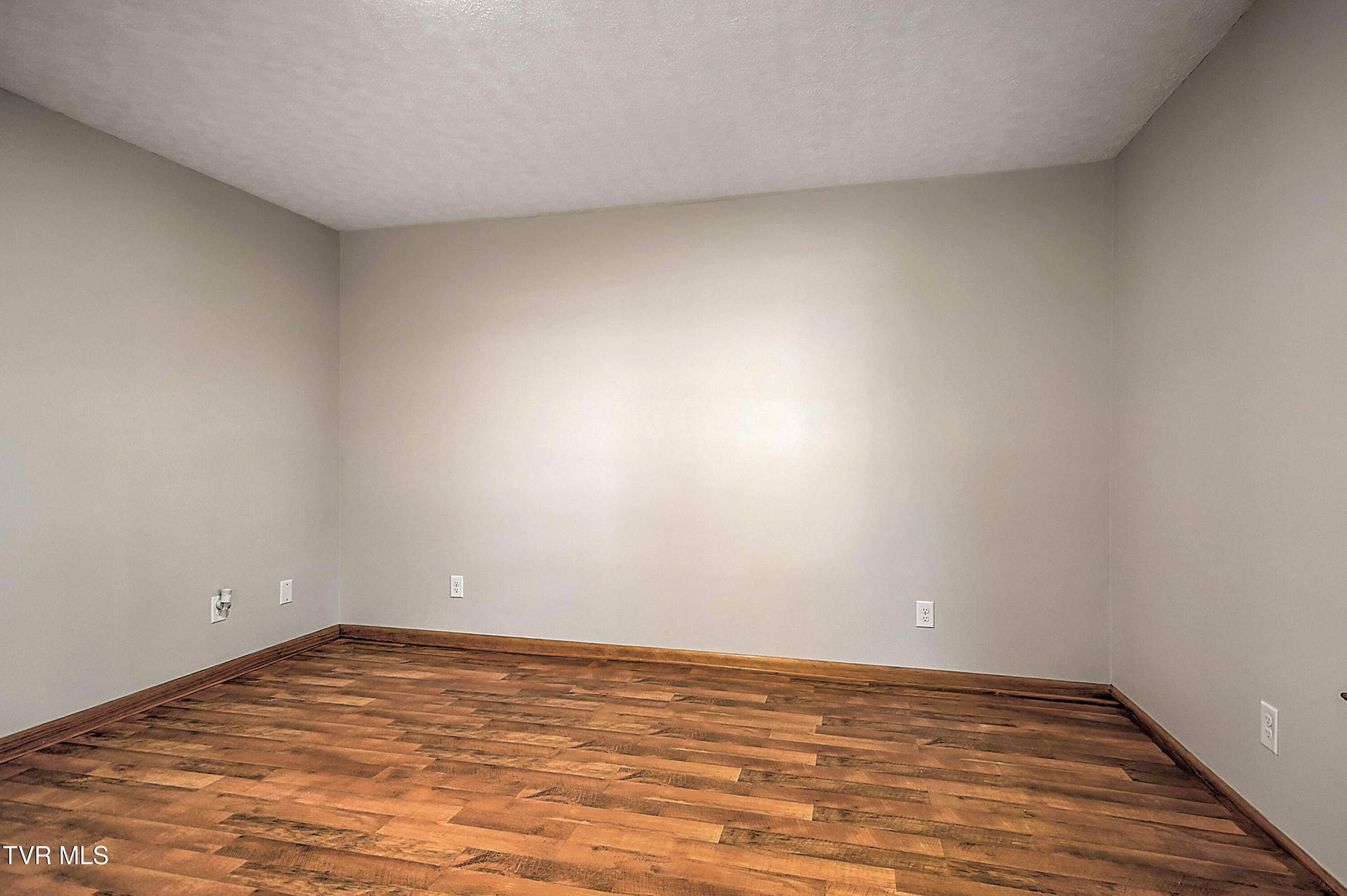 4609 Old Stage Road Kingsport, TN 37664 - Photo 22 of 54 4609 Old Stage SB-8