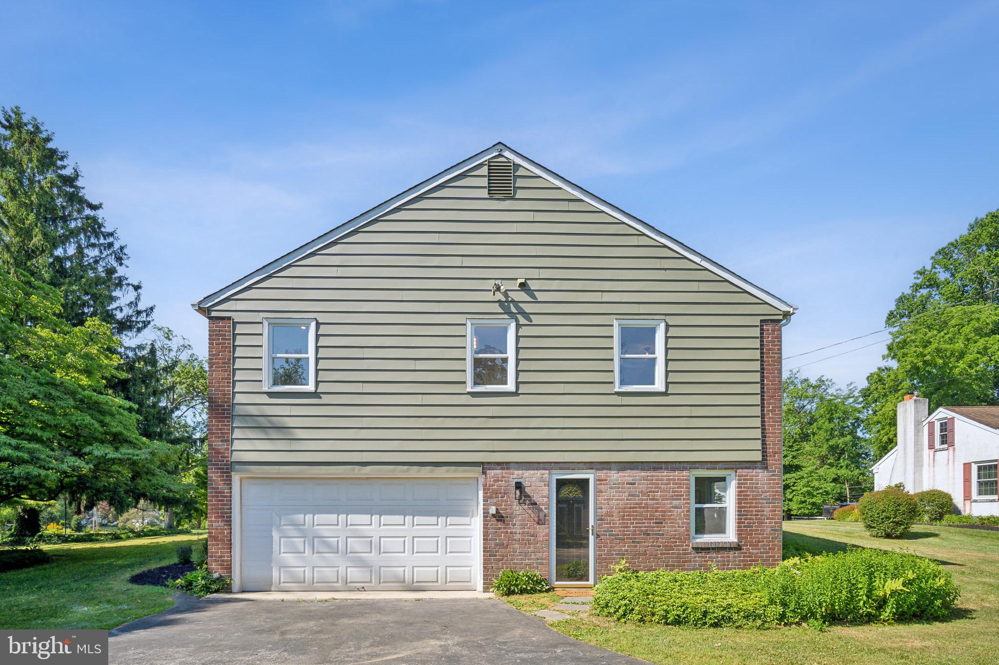 206 Grandview Road Media, PA 19063 - Photo 26 of 27 2 Car Garage