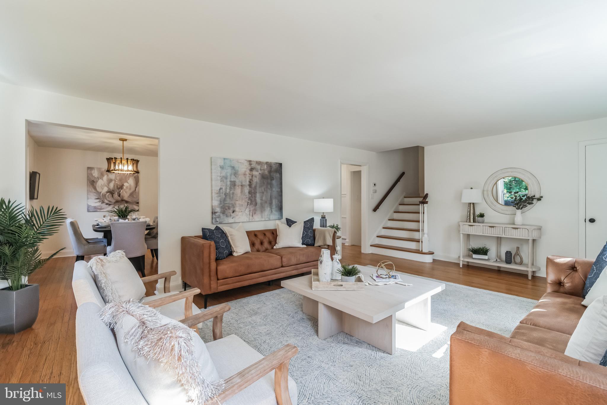 206 Grandview Road Media, PA 19063 - Photo 3 of 27 Living Room