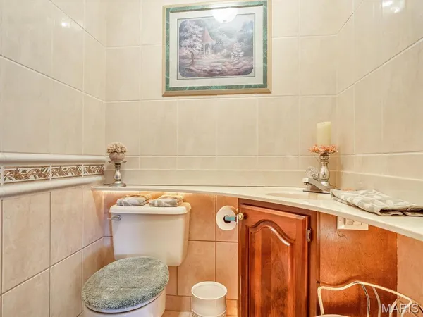 $415,000 | 450 Paul Drive, Waterloo, IL 62298