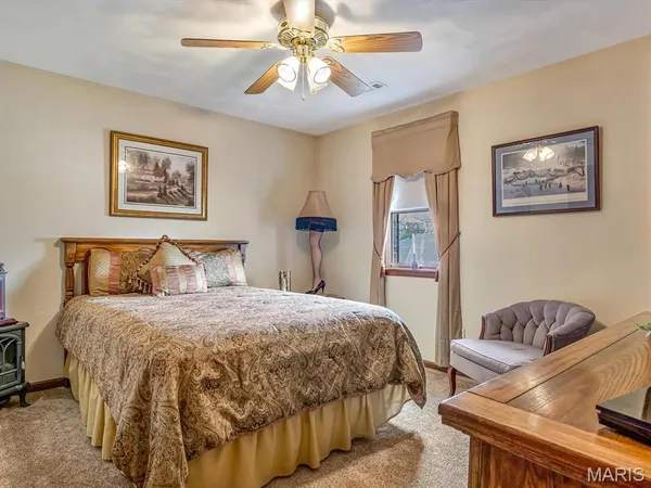 $415,000 | 450 Paul Drive, Waterloo, IL 62298