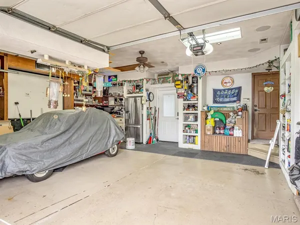 $415,000 | 450 Paul Drive, Waterloo, IL 62298