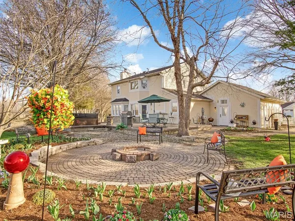 $415,000 | 450 Paul Drive, Waterloo, IL 62298