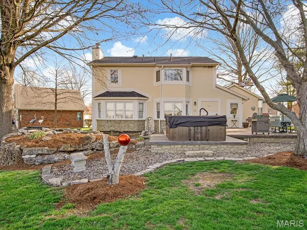 $415,000 | 450 Paul Drive, Waterloo, IL 62298