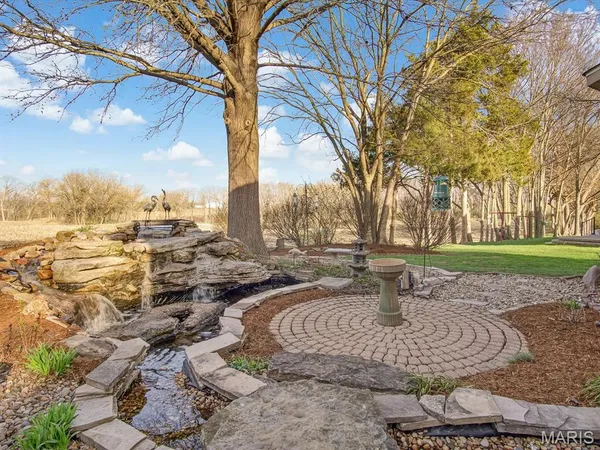 $415,000 | 450 Paul Drive, Waterloo, IL 62298