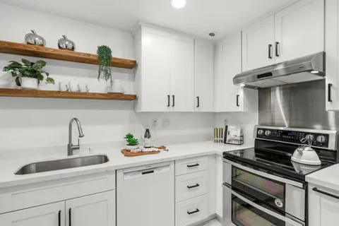 $1,089,000 | 962 Belmont Terrace, Unit 9, Sunnyvale, CA 94086