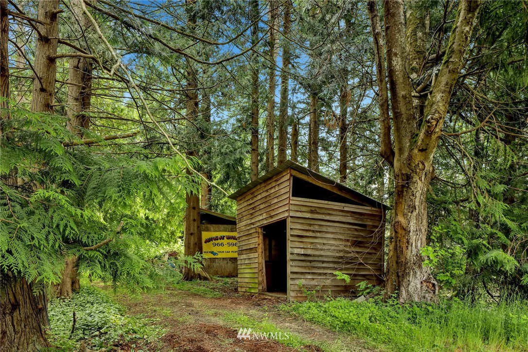 6752 Goodwin Road Everson, WA 98247 - Photo 28 of 28 a view of a house with a tree