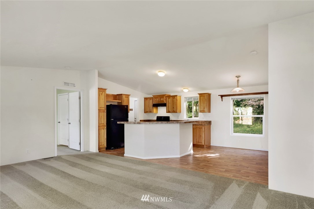 6752 Goodwin Road Everson, WA 98247 - Photo 7 of 28 a view of a kitchen and a window