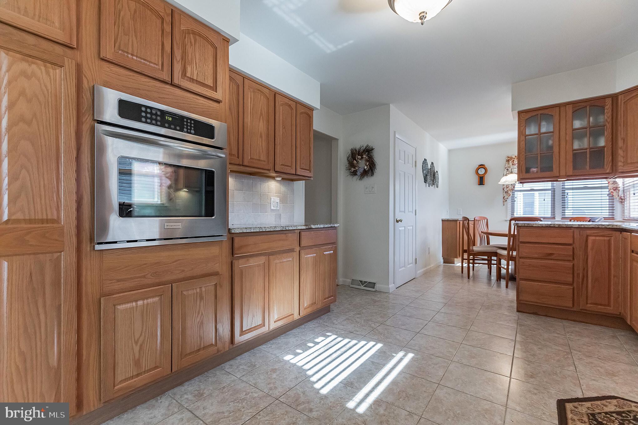 321 Surrey Road Cherry Hill, NJ 08002 - Photo 14 of 33
