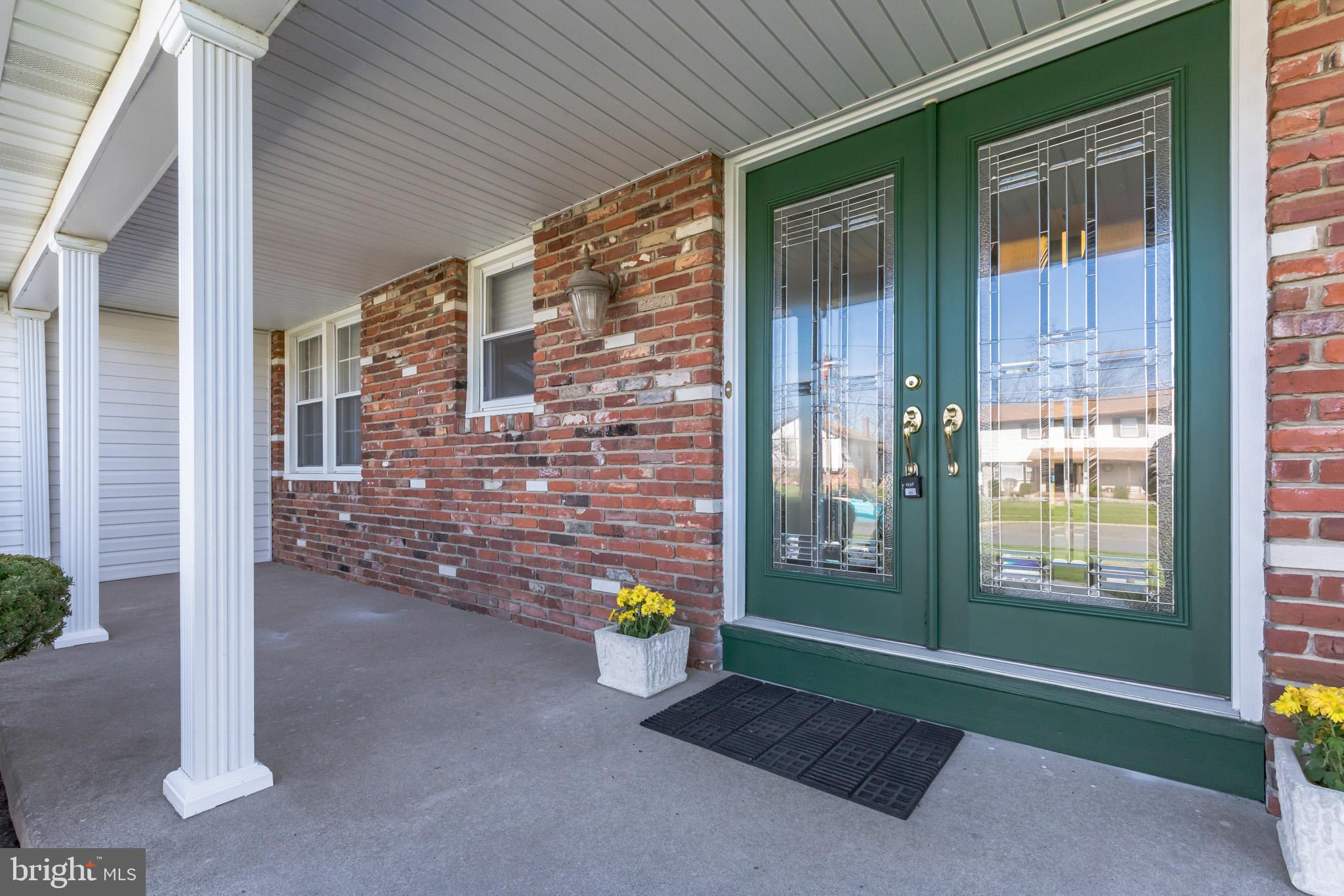 321 Surrey Road Cherry Hill, NJ 08002 - Photo 4 of 33