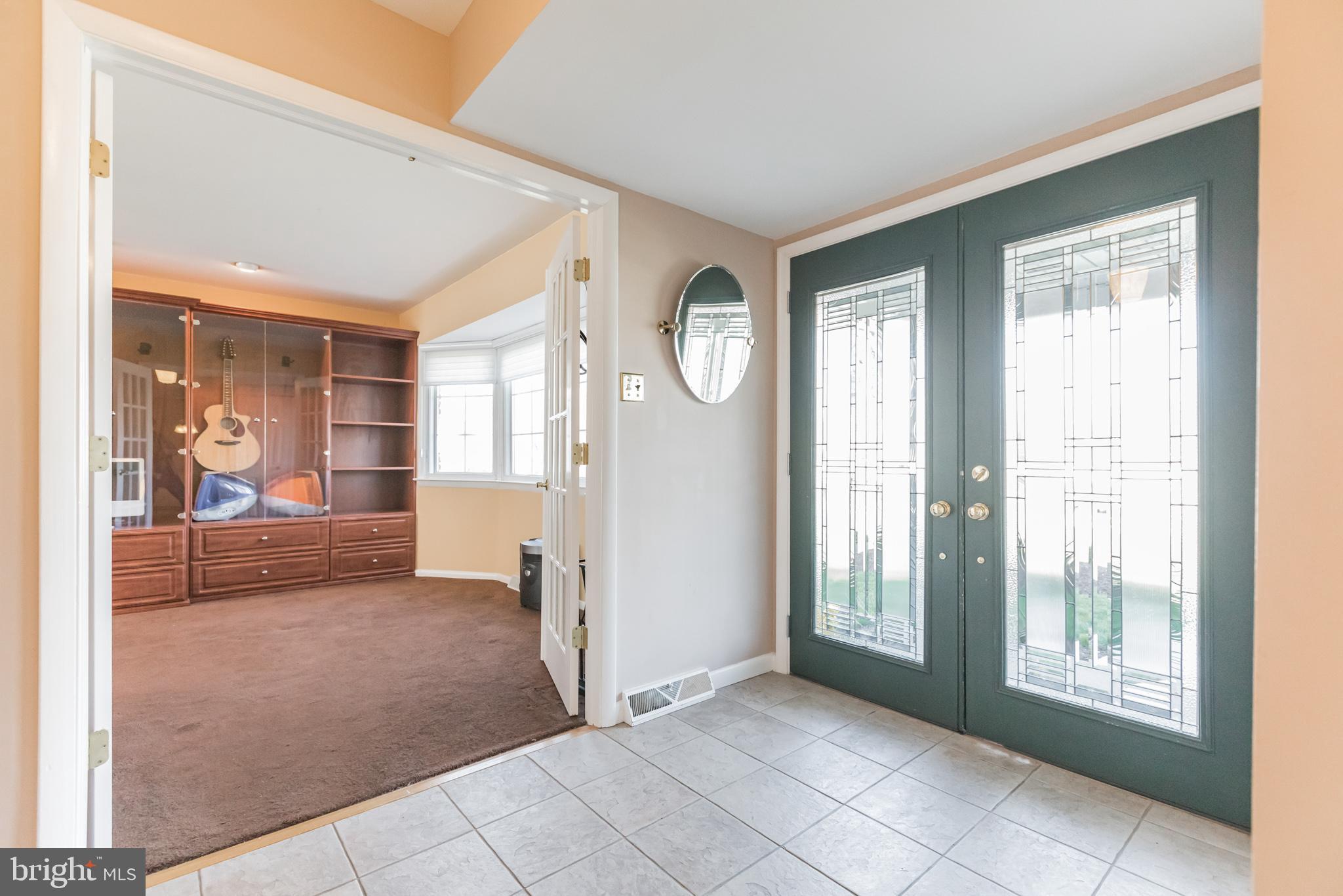 321 Surrey Road Cherry Hill, NJ 08002 - Photo 5 of 33